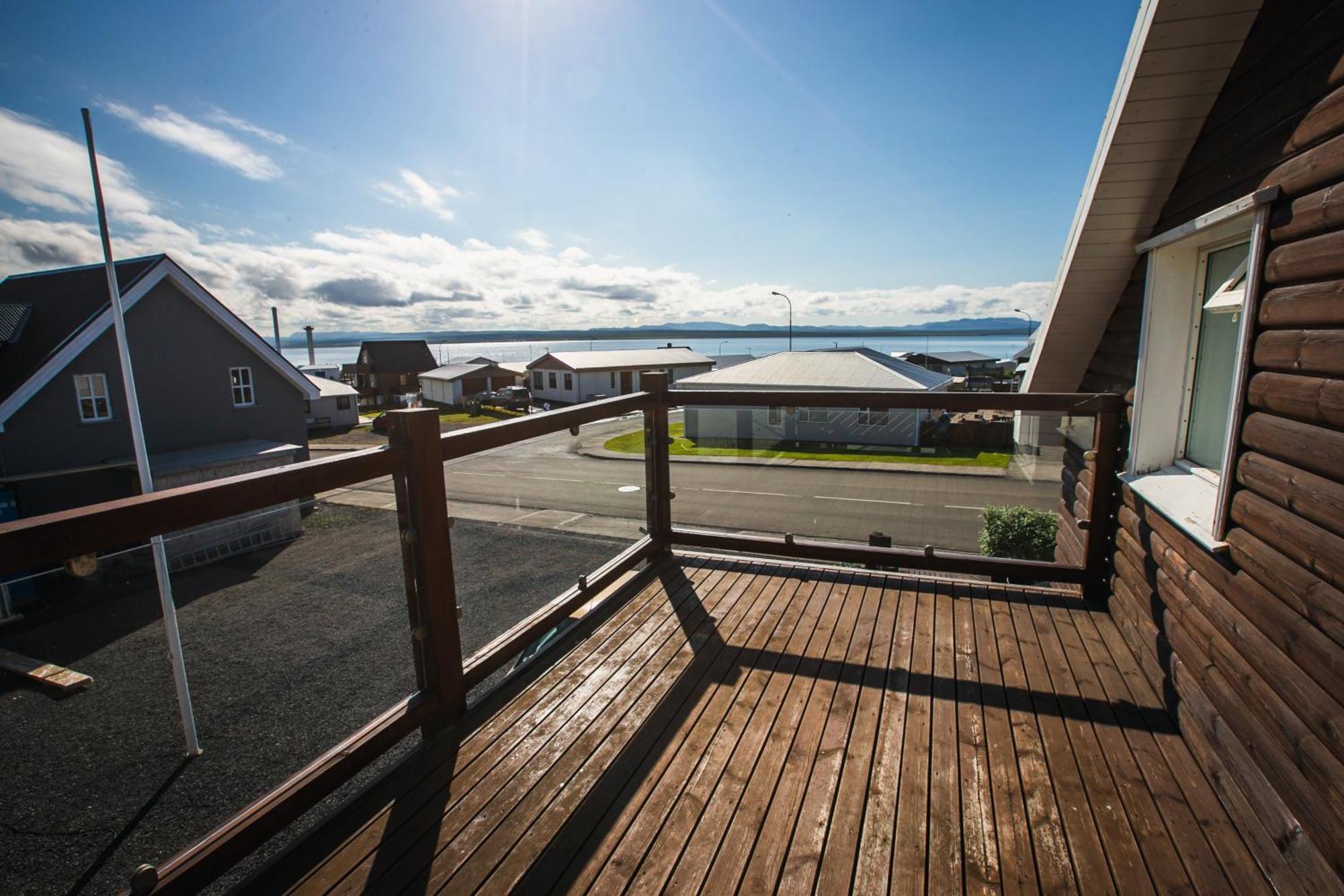 Guesthouse Lyngholt Þórshöfn Zewnętrze zdjęcie