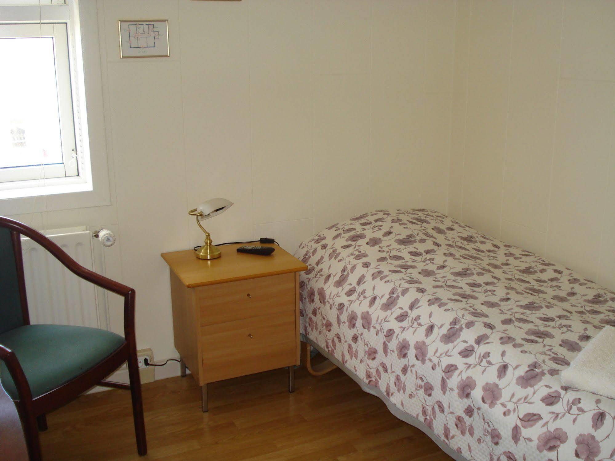 Guesthouse Lyngholt Þórshöfn Zewnętrze zdjęcie