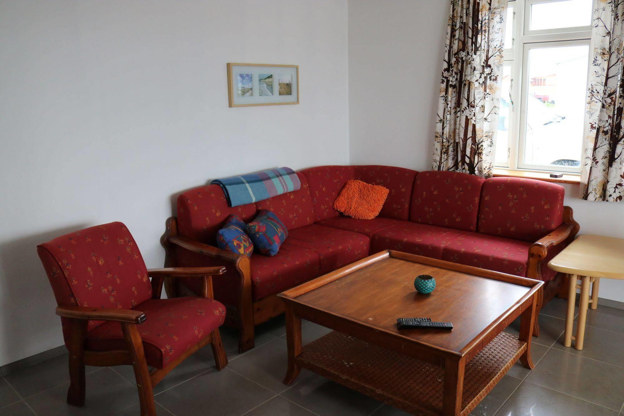 Guesthouse Lyngholt Þórshöfn Zewnętrze zdjęcie